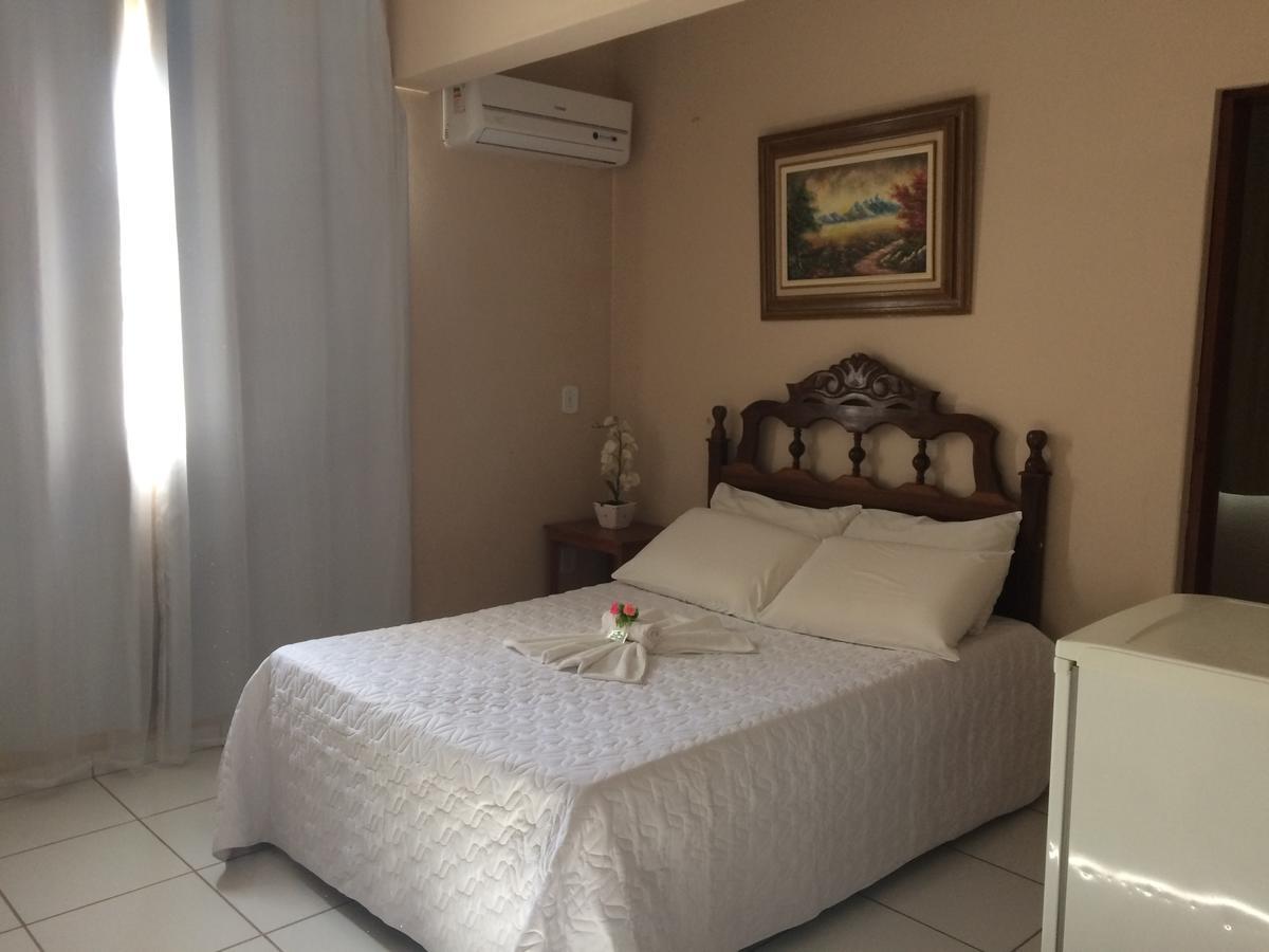 Hotel Vale Verde Santa Maria do Suaçuí エクステリア 写真