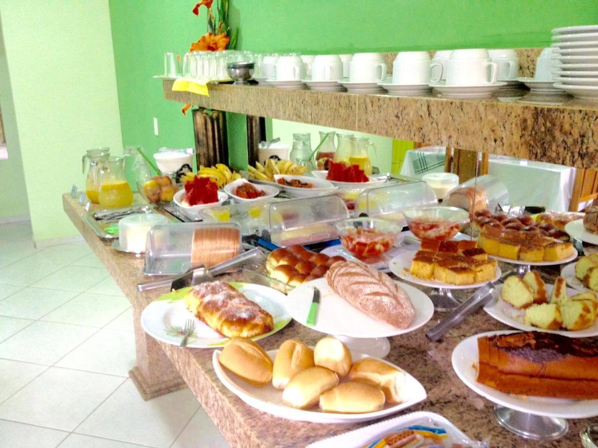 Hotel Vale Verde Santa Maria do Suaçuí エクステリア 写真
